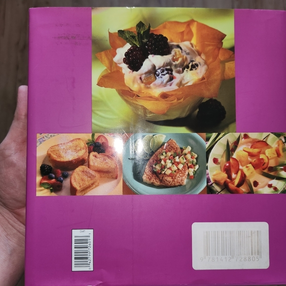 Book, hardback, Favorite Brand light Cooking - Picture 2 of 6